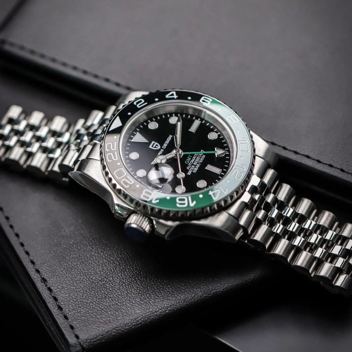 https://cdn.shopify.com/s/files/1/0527/2289/2959/products/pd-1662-gmt-black-green-jubilee-7417073.jpg?v=1761678357